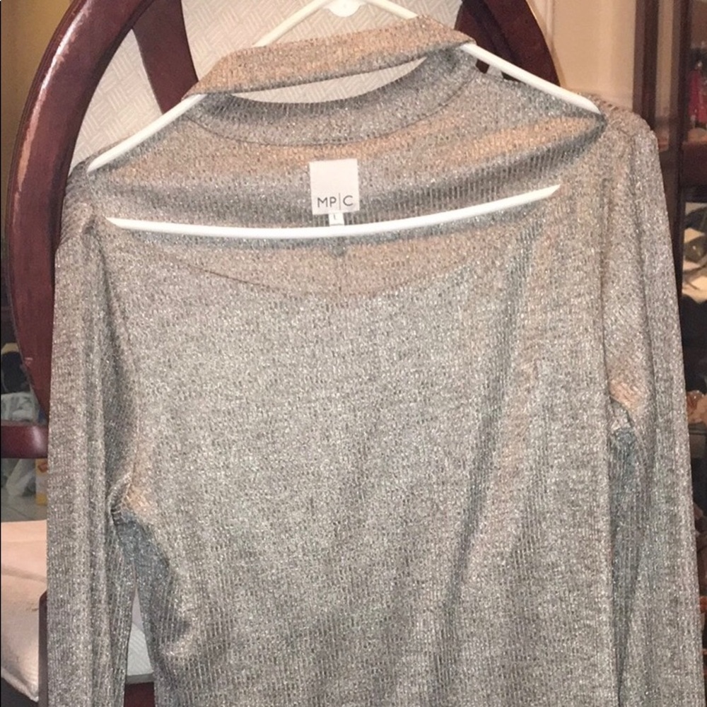 MPC Silver Grey sweater Blouse w/ a cute neckline
